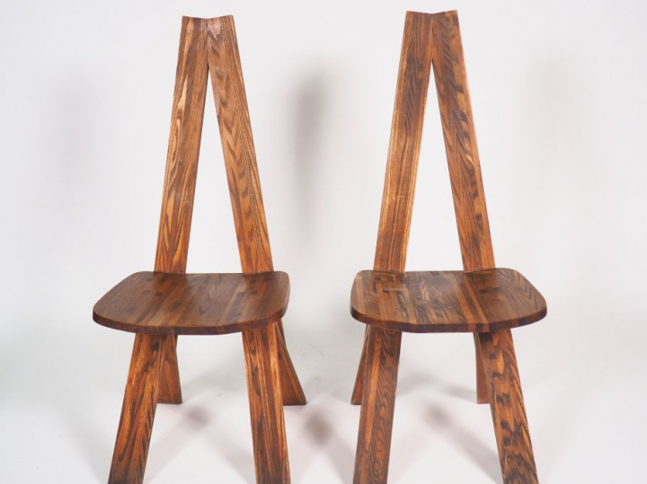 Pierre CHAPO. Paire de chaises S45 "Chlacc" en orme massif. Dim. 106 x