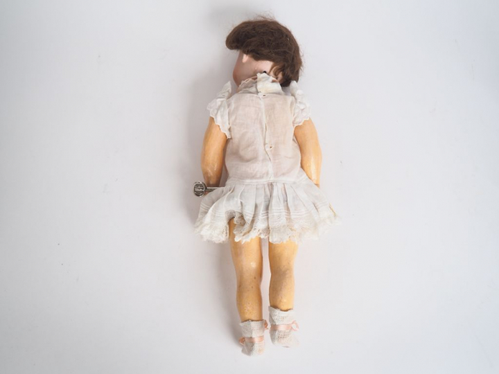 Poupée mécanique marcheuse Roullet Decamps fonctionnant avec clef, têt