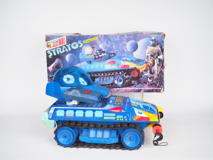 Groupe Action JOE véhicule tout terrain stratos électrique 1975. (sale