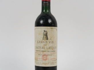 Vente aux enchères 1 BOUTEILLE CHÂTEAU LATOUR 1er GCC PAUILLAC - 1956 - LB