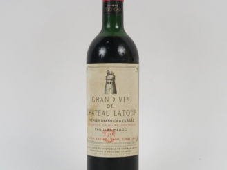 Vente aux enchères 1 BOUTEILLE CHÂTEAU LATOUR 1er GCC PAUILLAC - 1956 - HEP