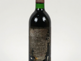 Vente aux enchères 1 BOUTEILLE CHÂTEAU PONTET CANET GCC PAUILAC - 1982 - BG/ETA