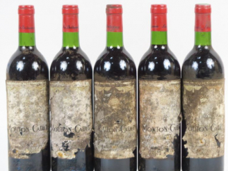 Vente aux enchères 5 BOUTEILLES MOUTON CADET BORDEAUX SUPERIEUR - 1982 - BG/ETA