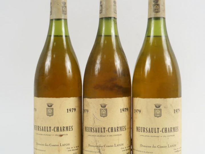 3 BOUTEILLES MEURSAULT 1er CRU CHARMES DOMAINE COMTES DE LAFON - 1979 
