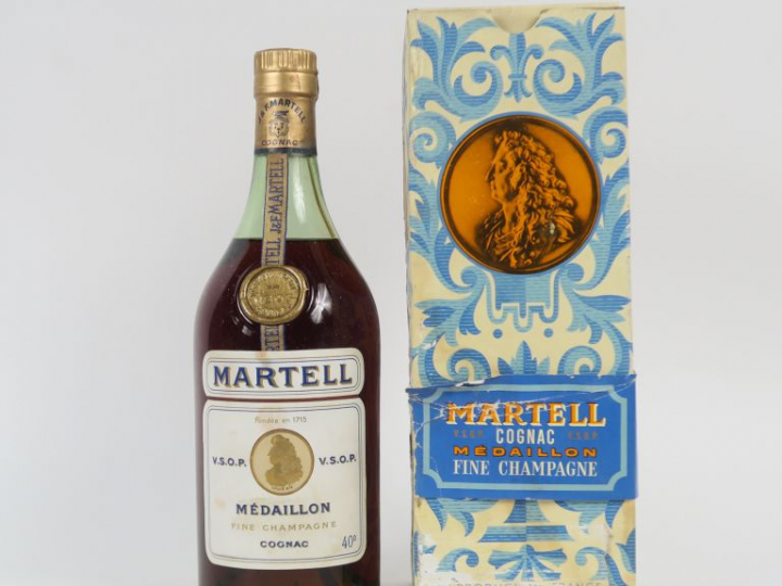 1 VIEILLE BOUTEILLE COGNAC MARTELL 'MEDAILLON' - COFFRET