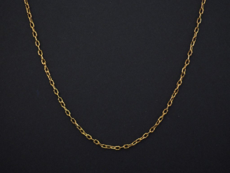 Vente aux enchères Chaine en or jaune, maille forçat. Long. 70 cm Poids. 5,28 g  (acciden