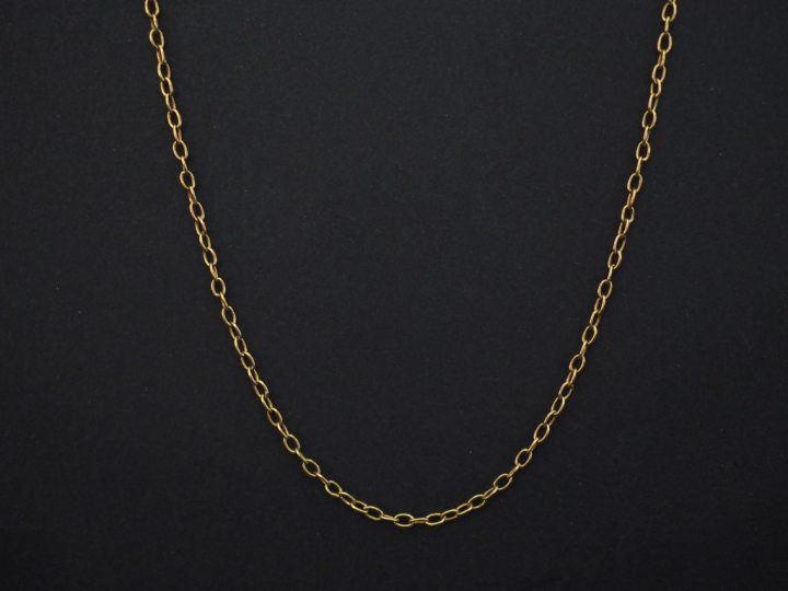 Chaine en or jaune, maille forçat. Long. 48,5 cm Poids. 2,04 g