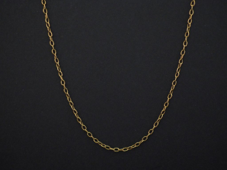 Vente aux enchères Chaine en or jaune, maille forçat. Long. 48,5 cm Poids. 2,04 g