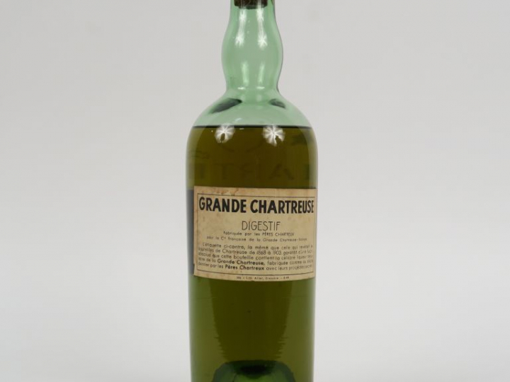 1 BOUTEILLE CHARTREUSE VERTE PÉRIODE 1941-1951