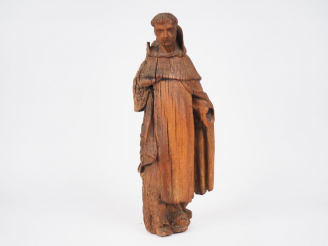 Vente aux enchères Ecole française.  "Jeune moine".  Sculpture XVIIIème  H. 53 cm (manque