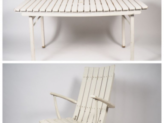 Vente aux enchères Salon de jardin en bois blanc teinté comprenant : une table 6 chaises 