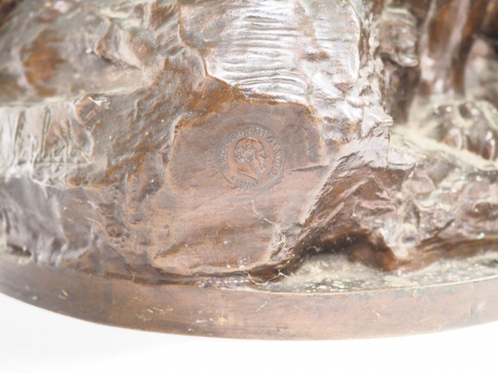 Raoul VERLET. "La douleur d'Orphée". Bronze à patine brune. H. 125,5 c