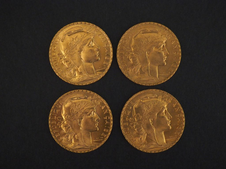 Quatre pièces de 20 Francs or, 1909. FRAIS ACHETEURS 5% TTC.   
