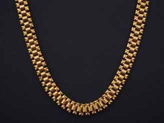 Vente aux enchères Collier souple en or jaune, maille articulé.  Long. 46 cm Poids. 18,53