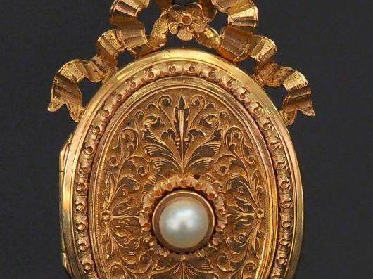 Pendentif porte-photo Napoléon III de style Louis XVI en or jaune, à d