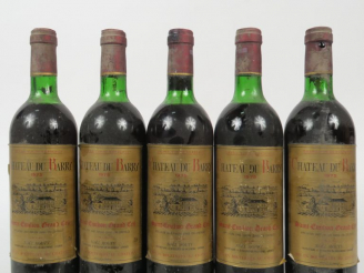 Vente aux enchères 5 BOUTEILLES CHÂTEAU DU BARRY SAINT EMILION GC - 1975 - 3 LB/2 HEP