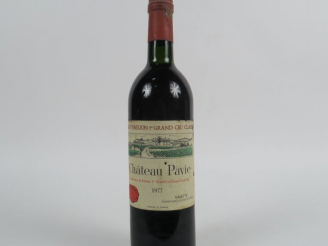 Vente aux enchères 1 BOUTEILLE CHÂTEAU PAVIE 1er GCC SAINT EMILION - 1977 - BG/ETLS/ETLA