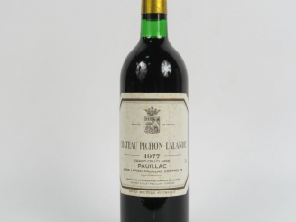 Vente aux enchères 1 BOUTEILLE CHÂTEAU PICHON LALANDE GCC PAUILLAC - 1977 - BG