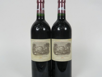 Vente aux enchères 2 BOUTEILLES CHÂTEAU LAFITE ROTHSCHILD 1er GCC PAUILLAC - 2001