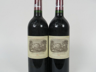 Vente aux enchères 2 BOUTEILLES CHÂTEAU LAFITE ROTHSCHILD 1er GCC PAUILLAC - 2001