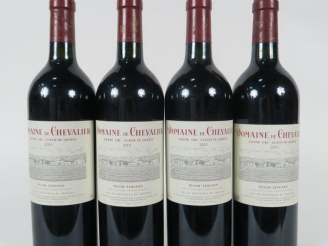 Vente aux enchères 4 BOUTEILLES DOMAINE DE CHEVALIER GCC GRAVES - 2001