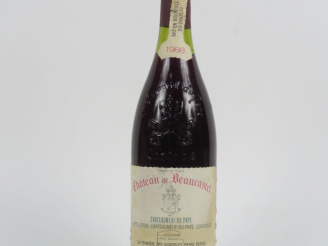 Vente aux enchères 1 BOUTEILLE CHÂTEAUNEUF DU PAPE CHÂTEAU DE BEAUCASTEL - 1988