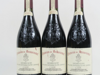 Vente aux enchères 3 BOUTEILLES CHÂTEAUNEUF DU PAPE CHÂTEAU DE BEAUCASTEL - 2001