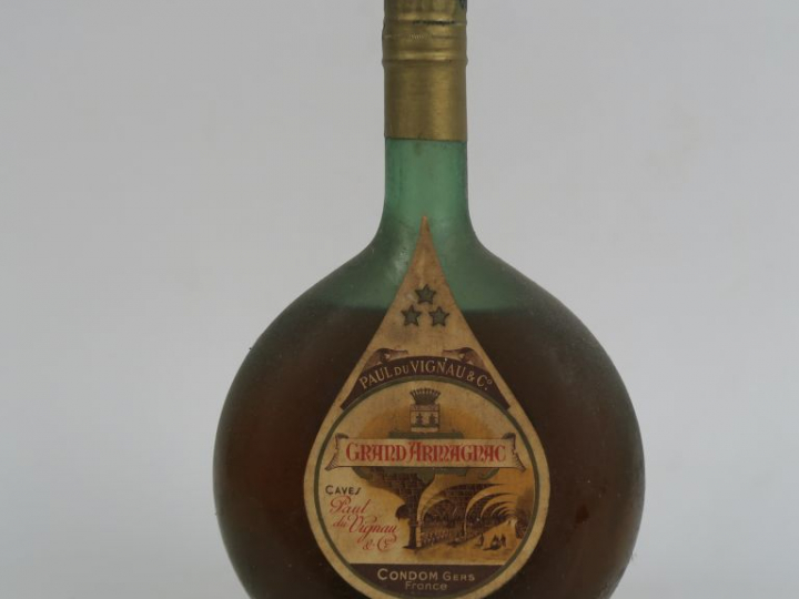 1 VIEILLE BOUTEILLE GRAND ARMAGNAC PAUL du VIGNAU '***'