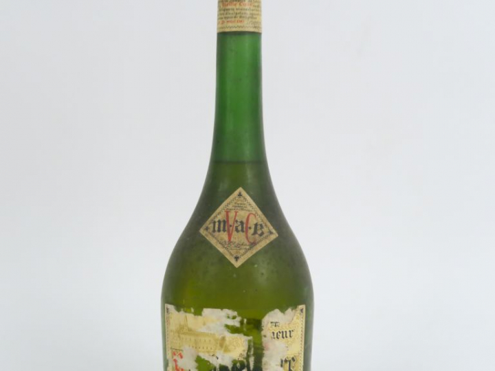 1 VEILLE BOUTEILLE LIQUEUR LA VIEILLE CURE - EA
