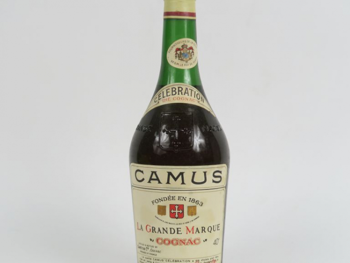 1 VIEILLE BOUTEILLE COGNAC CAMUS LA GRANDE MARQUE 'CELEBRATION'