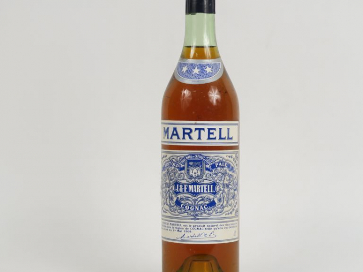 1 VIEILLE BOUTEILLE COGNAC MARTELL '***' - CAPS ÉTAIN