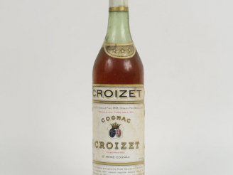 Vente aux enchères 1 VIEILLE BOUTEILLE COGNAC CROIZET '***'
