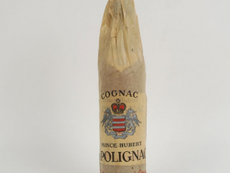 Vente aux enchères 1 VIEILLE BOUTEILLE COGNAC PRINCE HUBERT DE POLIGNAC '***'