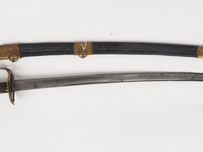 Sabre révolutionnaire à la Montmorency, monture à garde tournante et c