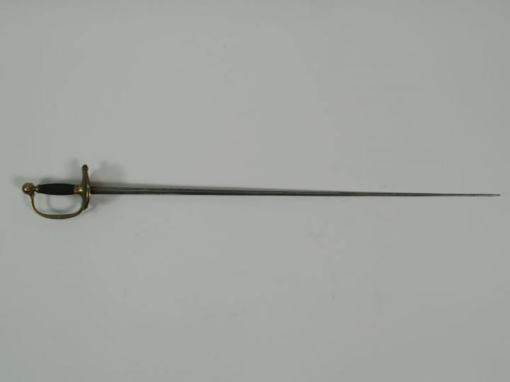 Belle épée d’officier époque Restauration. Monture en bronze fondu, po