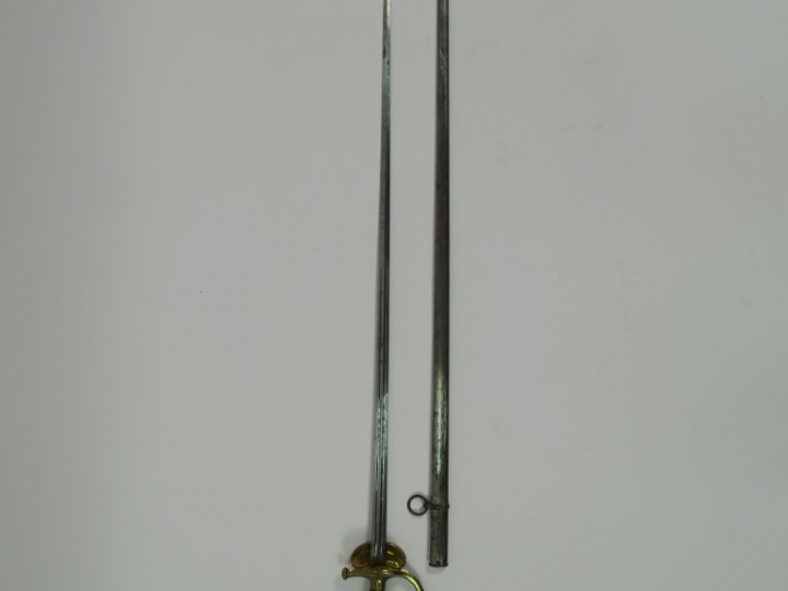 Epée à clavier d’officier subalterne du génie type 1852. Monture en br