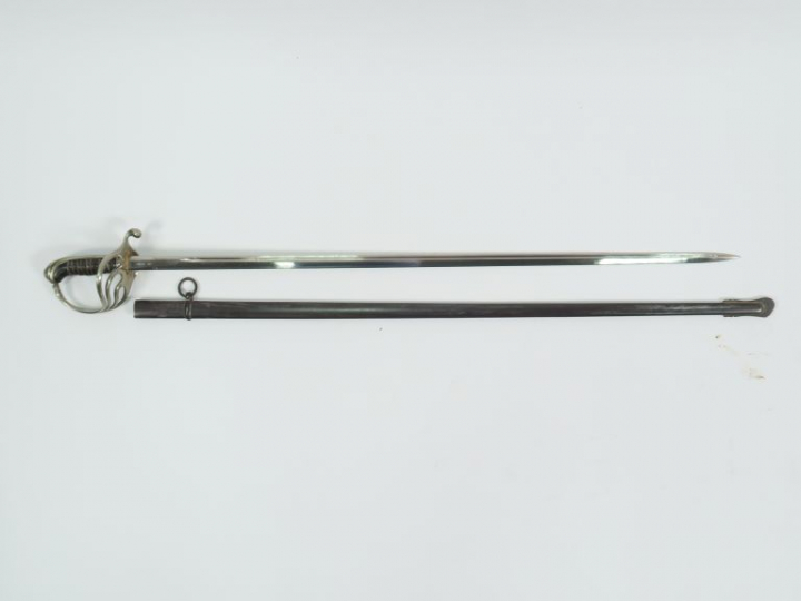 Sabre modèle 1882 d’officier d’infanterie, arme montée maillechort, fu