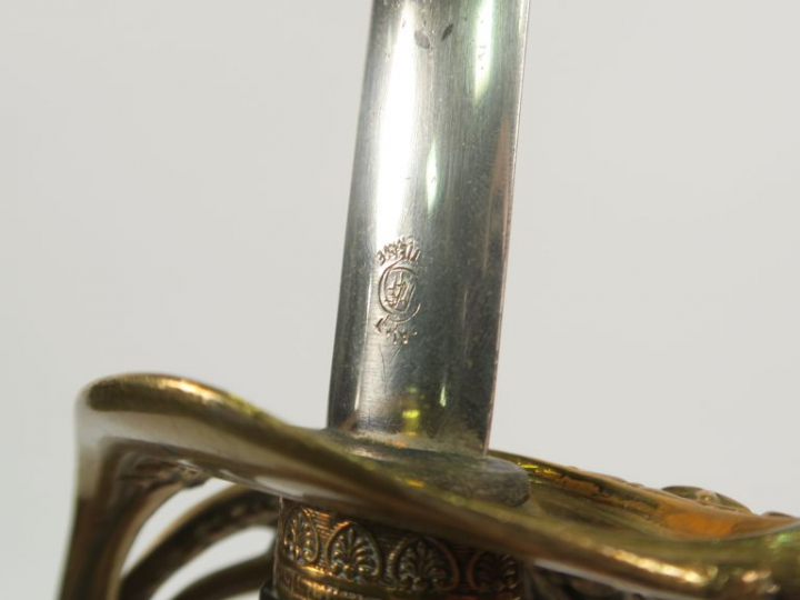 Sabre d’officier supérieur des chasseurs à pied, monture en bronze dor