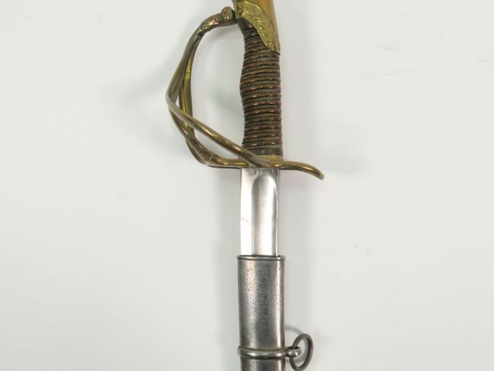 Sabre d’officier de cavalerie modèle 1822. Lame courbe à gorge et dos 