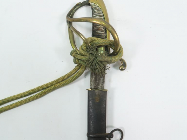 Sabre d’officier de cavalerie légère type An XI, lame courbe à gorge à