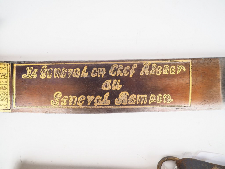 Réplique composite d’un sabre de récompense attribué par « le Général 