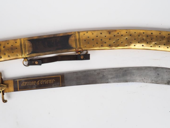 Réplique composite d’un sabre de récompense attribué par « le Général 