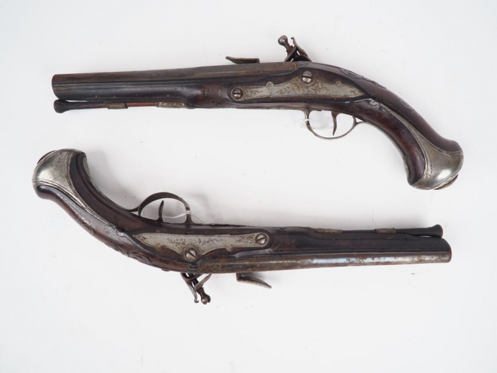Paire de pistolets d'arçon époque Louis XV par « Philibert Bérandier »