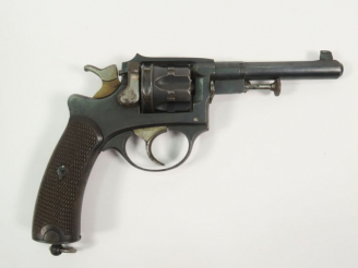 Vente aux enchères Intéressant révolver à système 1887 civil calibre 8 mm/1892. Arme fabr