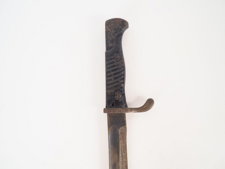 Baïonnette allemande modèle 1898/05 version avec pare flamme et oreill
