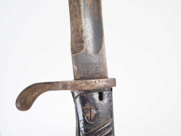 Baïonnette allemande modèle 1898/05 version avec pare flamme et oreill