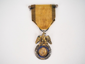 Vente aux enchères Médaille militaire 2eme modèle, module rond en argent avec dorures, bé
