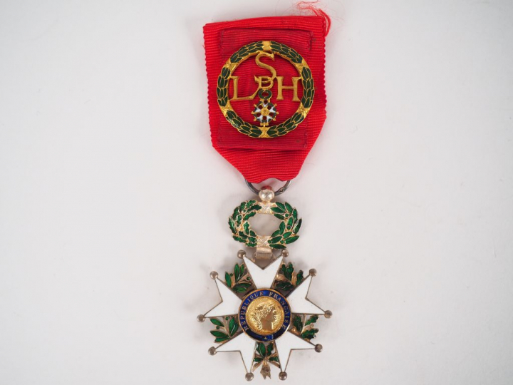 Etoile de chevalier de la légion d’honneur type quatrième république a