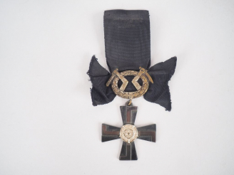 Vente aux enchères Décoration pendante finlandaise de l’ordre de la croix de la Liberté d