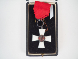 Vente aux enchères Croix finlandaise de chevalier de première classe de l’ordre du lion, 
